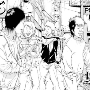 街に出る少年たち